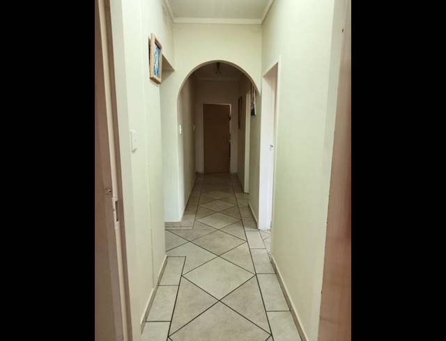 4 BEDROOM HOUSE FOR SALE IN VANDERBIJLPARK SW 1